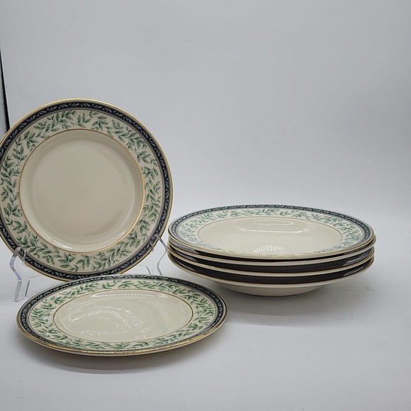 Royal Doulton Other - Royal Doulton Oregon 4-Large Rim Soup Bowl 9 In And 2- Salad Plates 8in